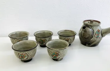 島岡達三 象嵌赤繪草花文煎茶器