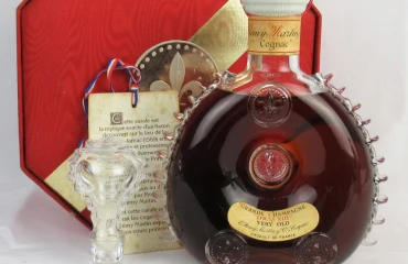 レミーマルタン ルイ13世 ベリーオールド バカラボトル 700ml