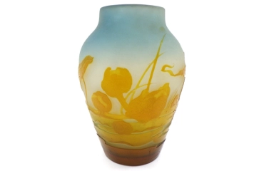 睡蓮とオモダカ文様 カメオガラス