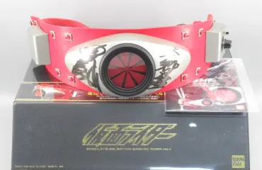バンダイ コンプリートセレクション 新1号変身ベルト 仮面ライダー生誕35周年