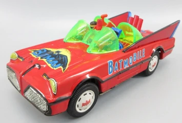 バットモービル 台湾製 バットマン