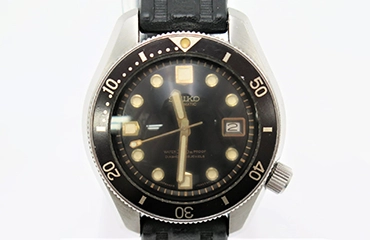 ダイバープロフェッショナル 6215-7000 黒文字盤