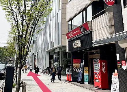 東京メトロ 表参道駅からの道順 3