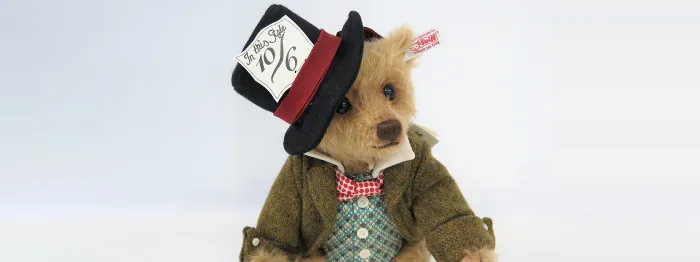 テディベアのぬいぐるみ画像